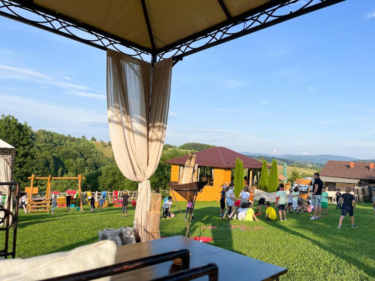 Casa Bradet Konuk evi Întorsura Buzăului Dış mekan fotoğraf